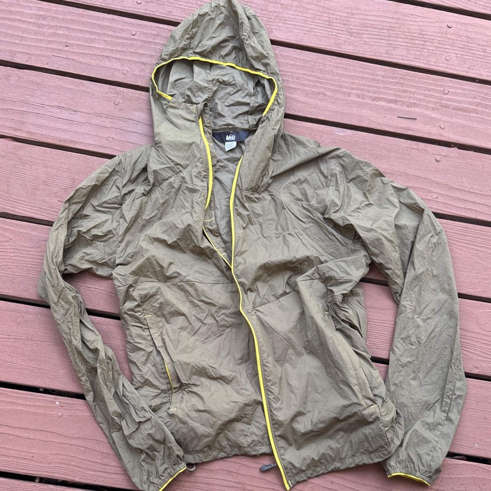REI windshell women green packable women’s small